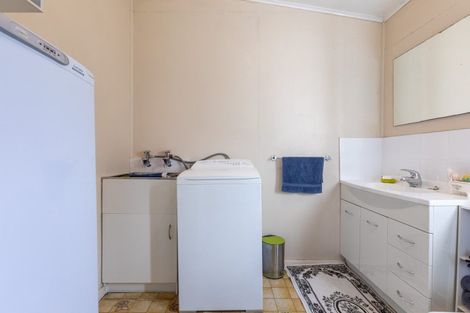 Photo of property in 19 Atkinson Street, Woodville, 4920