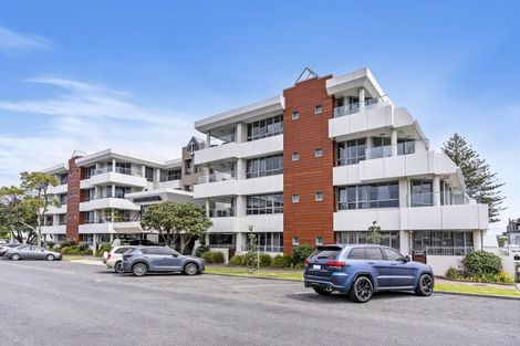 Photo of property in 411/36 Victoria Road, Mount Maunganui, 3116