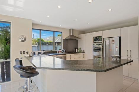 Photo of property in 17 Withells Road, Avonhead, Christchurch, 8042