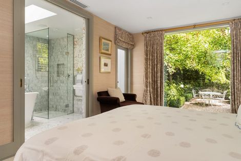 Photo of property in 12 Desmond Street, Merivale, Christchurch, 8014