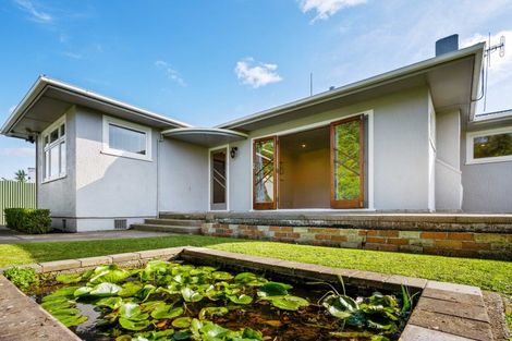 Photo of property in 4 Milson Line, Roslyn, Palmerston North, 4414