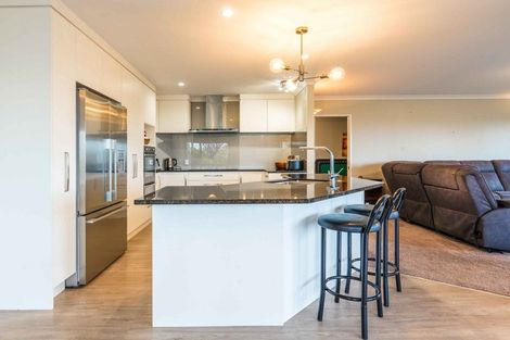 Photo of property in 14r Estates Terrace, Welcome Bay, Tauranga, 3175