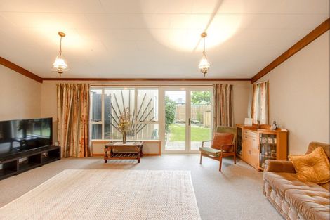 Photo of property in 129 Gloucester Street, Taradale, Napier, 4112