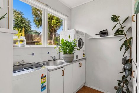 Photo of property in 57 Queens Avenue, Frankton, Hamilton, 3204