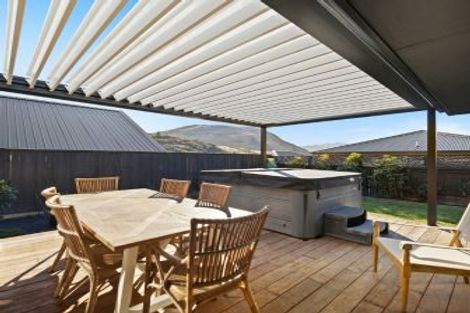 Photo of property in 96 Jack Hanley Drive, Jacks Point, Queenstown, 9371