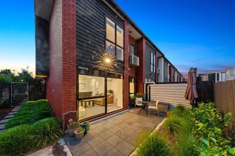 Photo of property in 2 Shortfin Place, Flat Bush, Auckland, 2019