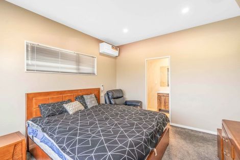 Photo of property in 3 Sapwood Crescent, Takanini, 2110