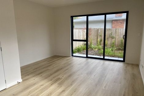 Photo of property in 3/35 Renata Crescent, Te Atatu Peninsula, Auckland, 0610