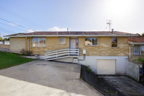 Photo of property in 70 Newcastle Road, Dinsdale, Hamilton, 3204