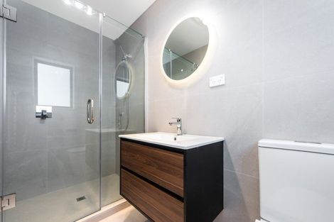 Photo of property in 33 Whiteywood Street, Westgate, 0814