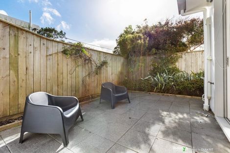 Photo of property in 32u1 Dr Taylor Terrace, Johnsonville, Wellington, 6037