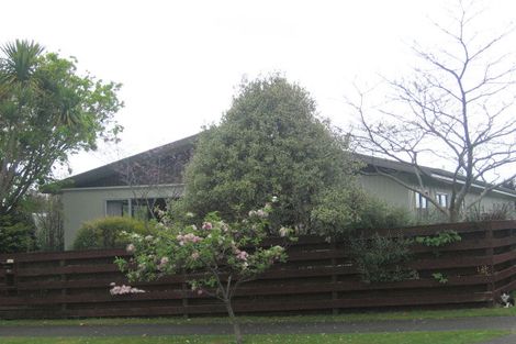 Photo of property in 18 Holland Grove, Richmond Heights, Taupo, 3330