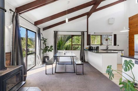 Photo of property in 2/13a Eskdale Road, Birkdale, Auckland, 0626