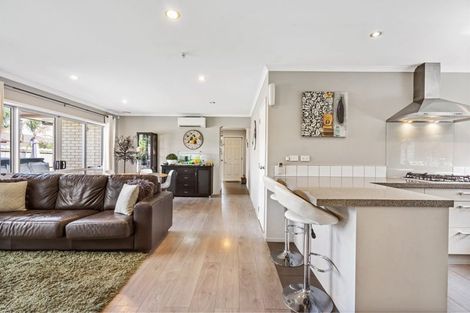 Photo of property in 25 Saltwood Street, Red Beach, 0932