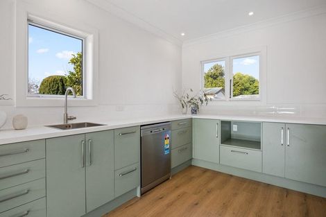 Photo of property in 178 Wilsons Road, Saint Martins, Christchurch, 8022