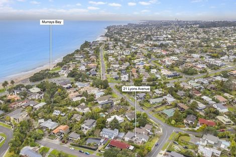 Photo of property in 21 Lyons Avenue, Murrays Bay, Auckland, 0630