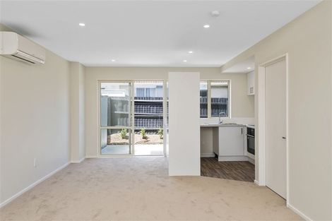 Photo of property in 2/469 Worcester Street, Linwood, Christchurch, 8011