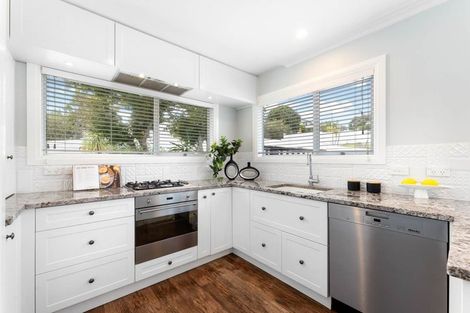 Photo of property in 95 Awaruku Road, Torbay, Auckland, 0630