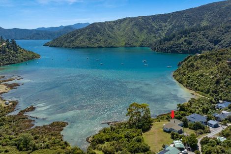 Photo of property in 15 Mccormicks Road, Whatamango Bay, Picton, 7281