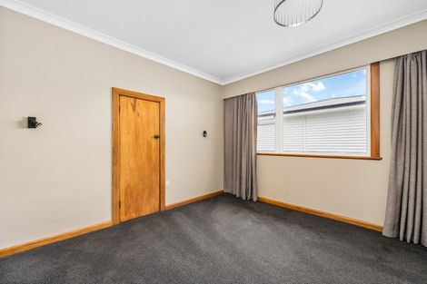 Photo of property in 15 Swansea Street, Hokowhitu, Palmerston North, 4410