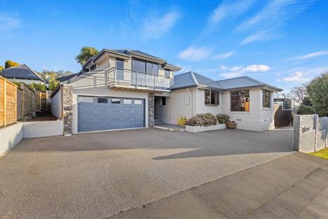 Photo of property in 2 Whaka Terrace, Huntsbury, Christchurch, 8022