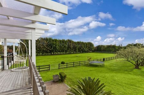 Photo of property in 132 Taupaki Road, Taupaki, Henderson, 0782