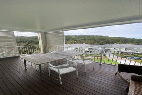 Photo of property in 172 Landmark Terrace, Orewa, 0931