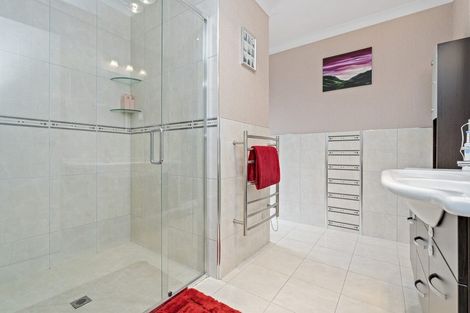 Photo of property in 38a Madison Street, Cambridge, 3434