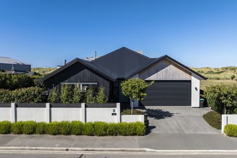 Photo of property in 86 Aston Drive, Waimairi Beach, Christchurch, 8083