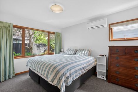 Photo of property in 2/130 Muritai Road, Eastbourne, Lower Hutt, 5013