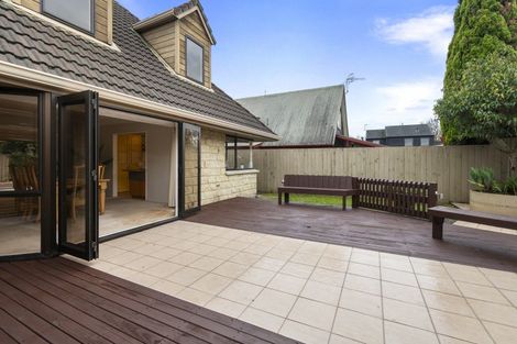 Photo of property in 144 Victoria Avenue, Hokowhitu, Palmerston North, 4410