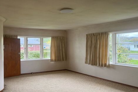 Photo of property in 36 Oxford Crescent, Ebdentown, Upper Hutt, 5018