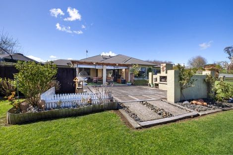 Photo of property in 15 Awanui Avenue, Kihikihi, Te Awamutu, 3875