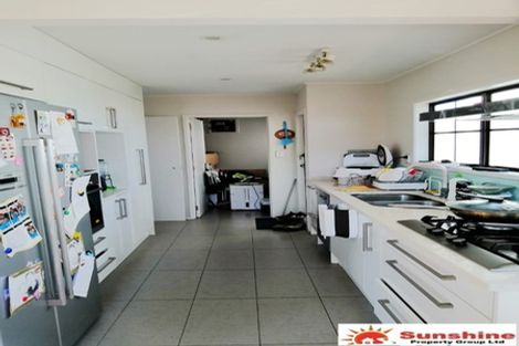 Photo of property in 3 Sunward Rise, Glenfield, Auckland, 0629