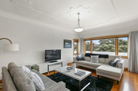 Photo of property in 18 Burnham Street, Seatoun, Wellington, 6022