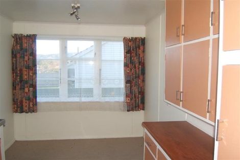 Photo of property in 90 Kowhai Street, Naenae, Lower Hutt, 5011