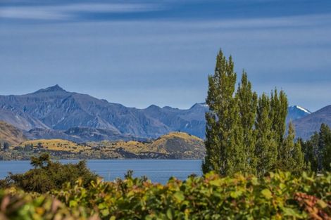 Photo of property in 177 Lakeside Road, Wanaka, 9305