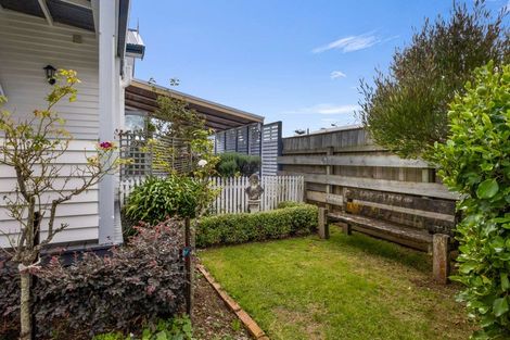 Photo of property in 173 Waihi Road, Hawera, 4610