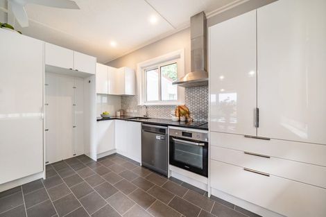 Photo of property in 26 Queens Drive, Kilbirnie, Wellington, 6022