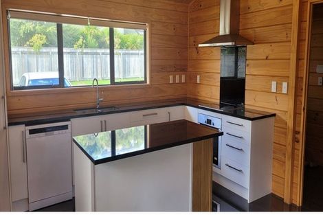 Photo of property in 18 Leadline Place, Whitby, Porirua, 5024