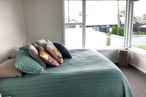 Photo of property in 2a Roscoe Street, Saint Martins, Christchurch, 8022