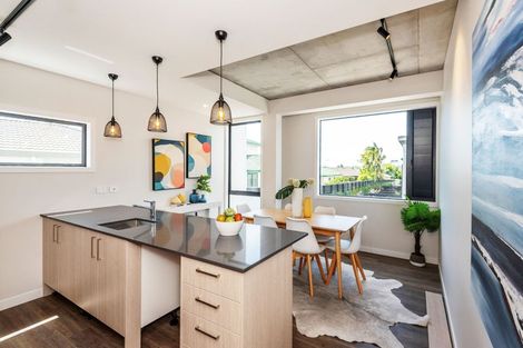 Photo of property in 1/4165 Great North Road, Glen Eden, Auckland, 0602
