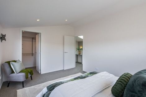 Photo of property in 61u8 Black Rock Road, Newlands, Wellington, 6037