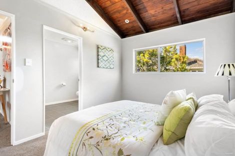 Photo of property in 3/23 Craigbank Avenue, New Lynn, Auckland, 0600