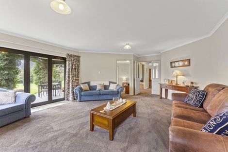 Photo of property in 16 Kaitawa Road, Pahiatua, 4981