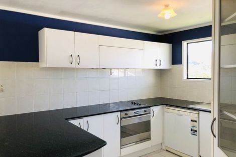 Photo of property in 24 Vanbrugh Place, Bucklands Beach, Auckland, 2014