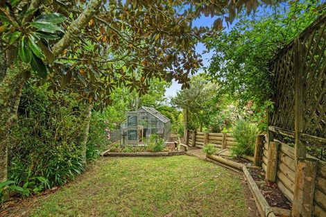 Photo of property in 30 Hartley Terrace, Massey, Auckland, 0614