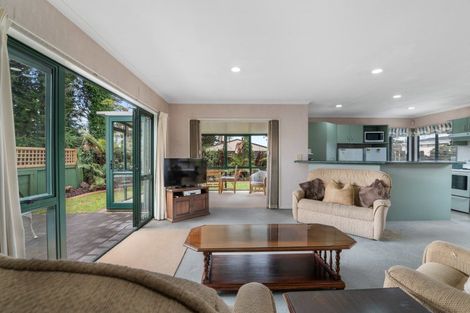Photo of property in 27a Konene Street, Utuhina, Rotorua, 3015