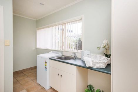 Photo of property in 22 Sheffield Street, Awapuni, Palmerston North, 4412