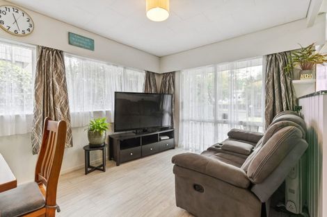 Photo of property in 17 Parkland Crescent, Te Kamo, Whangarei, 0112